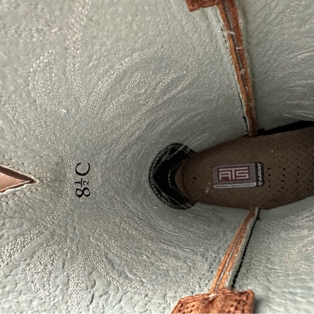 Ariat Chestnut Leather Women’s Cowboy Boots - Picture 7 of 9